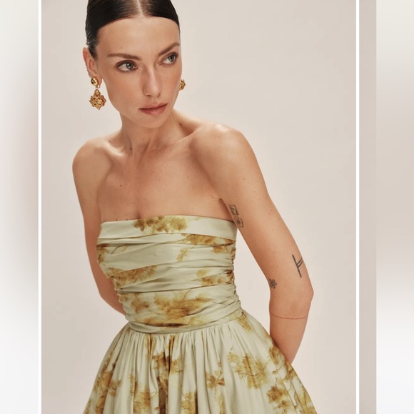 Reformation Kastoria Dress- Strapless, Floral, Full Skirt - Picture 4 of 9